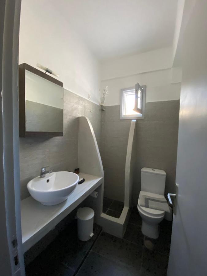 Deep Blue Rooms & Apartments Milopotas Exterior foto