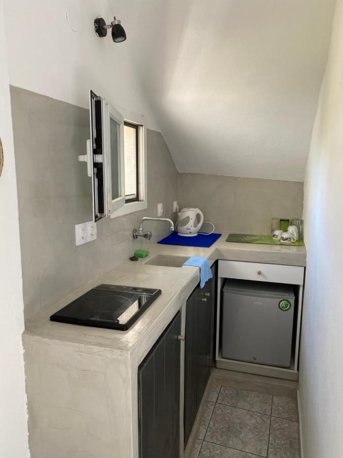 Deep Blue Rooms & Apartments Milopotas Exterior foto