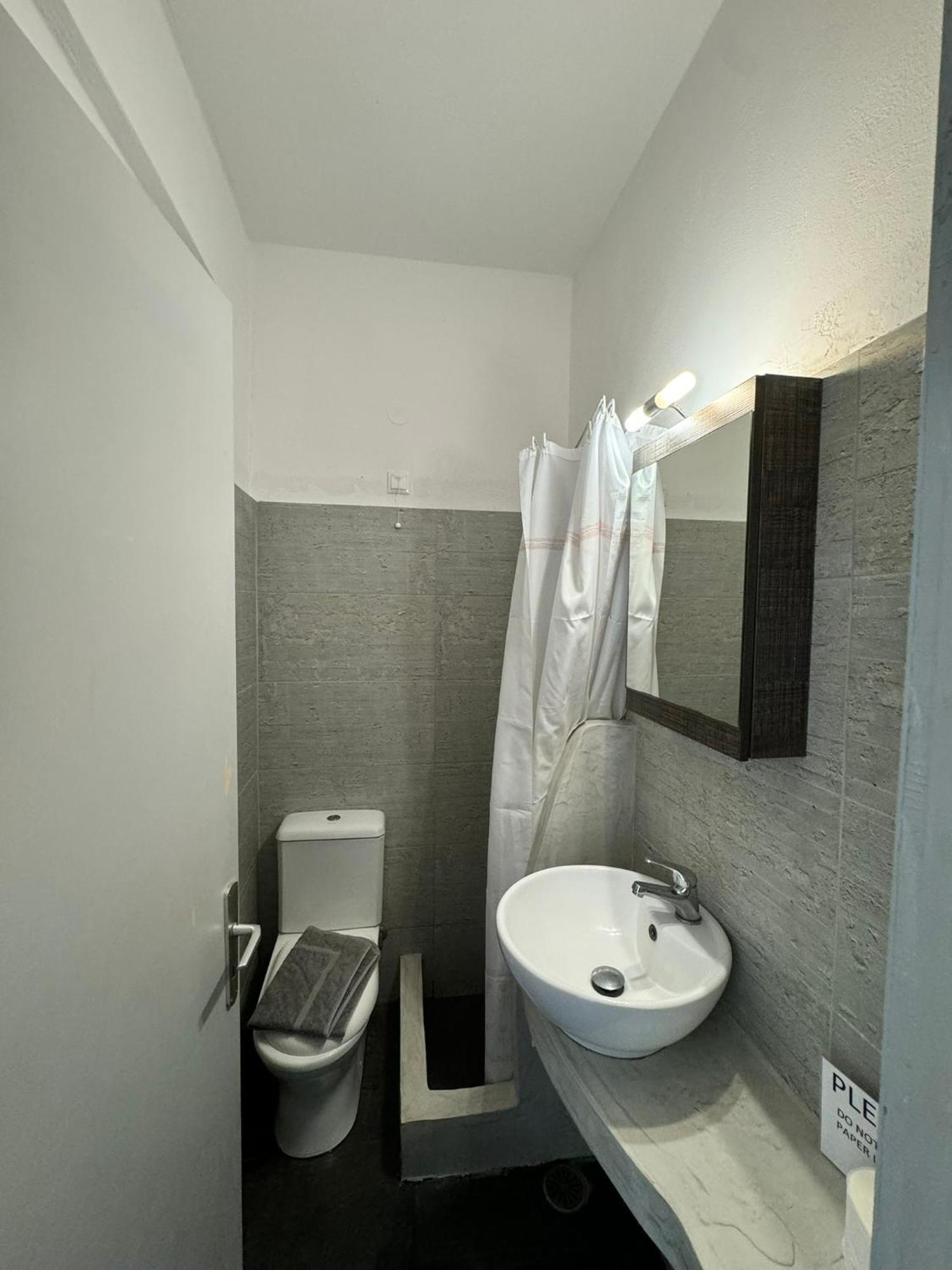 Deep Blue Rooms & Apartments Milopotas Exterior foto